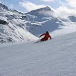 아파트 Neben Therme Fuer 2 Erwachsene Neu Renoviert