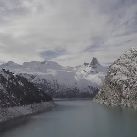 Апартаменты Neben Therme Fuer 2 Erwachsene Neu Renoviert