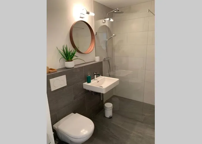 Neben Therme Fuer 2 Erwachsene Neu Renoviert *